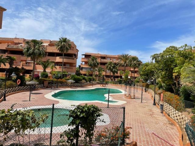 Apartementos Almerimar Golf מראה חיצוני תמונה
